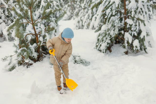 Jak półkolonie zimowe wspierają rozwój dzieci w praktyce?