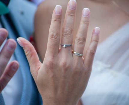 Prezent, który zostanie zapamiętany – jaki kruszec wybrać?